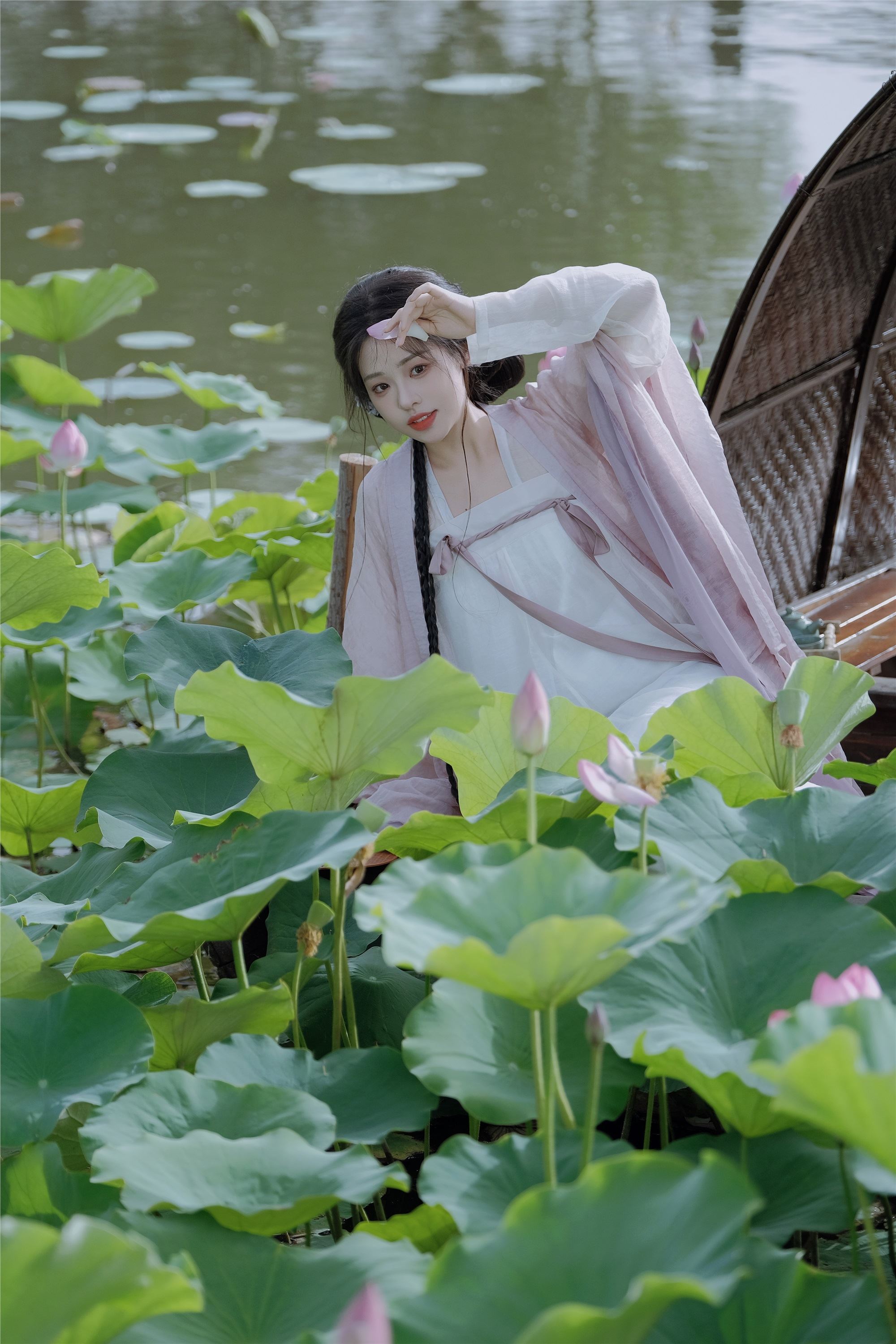 YITUYU艺图语 2025.01.20 荷 瑶瑶